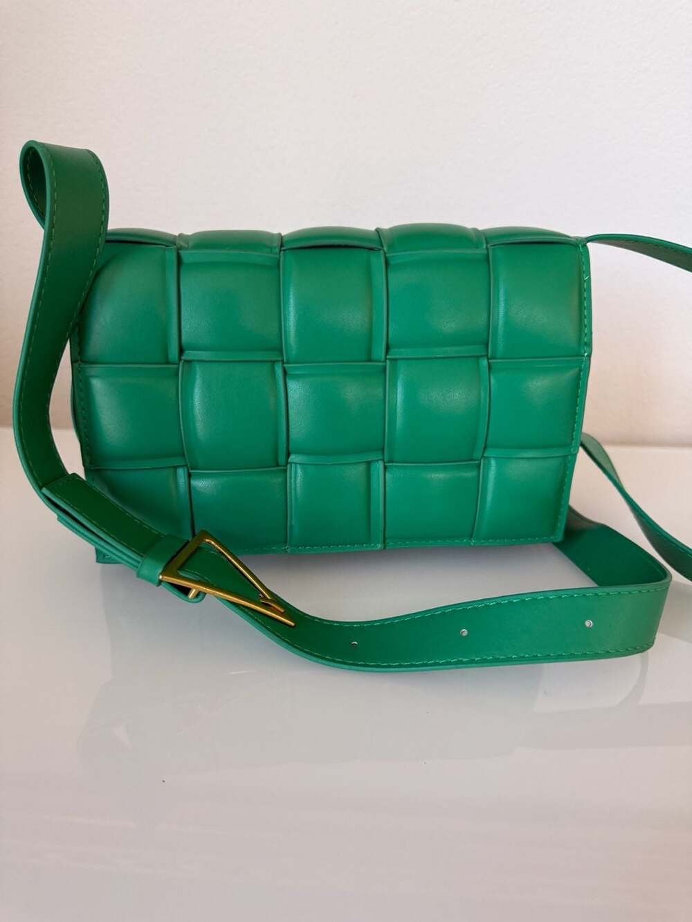 Unbranded Kelly Green Padded Woven Crossbody Bag with Adjustable Strap